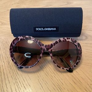 ❤️ Authentic Dolce & Gabbana Sunglasses, Leopard with Gold